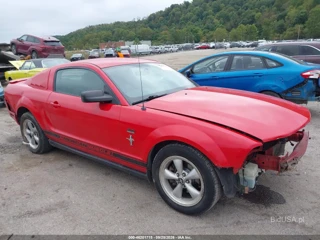 FORD FORD MUSTANG DELUXE/PREMIUM
