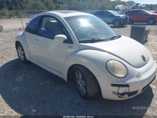 VOLKSWAGEN VOLKSWAGEN NEW BEETLE COUPE BLACK TIE EDITION/TRIPLE WHITE