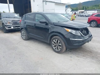 KIA KIA SPORTAGE LX