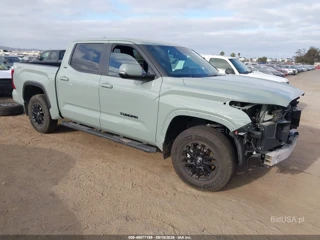 TOYOTA TOYOTA TUNDRA SR5 CREWMAX 5.5' BED