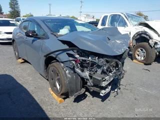 TOYOTA TOYOTA PRIUS LE