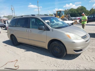 TOYOTA TOYOTA SIENNA LE
