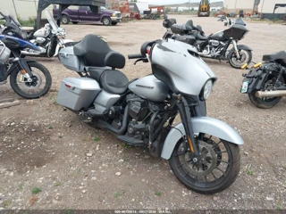HARLEY-DAVIDSON HARLEY-DAVIDSON FLHXS