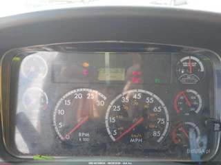 FREIGHTLINER FREIGHTLINER M2 106 MEDIUM DUTY