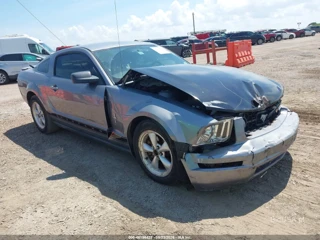 FORD FORD MUSTANG DELUXE/PREMIUM