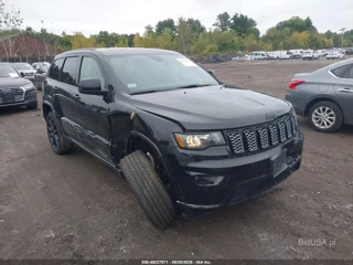 JEEP JEEP GRAND CHEROKEE LAREDO X 4X4