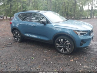 VOLVO VOLVO XC40 B5 PLUS DARK THEME