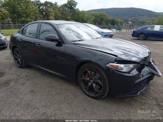 ALFA ROMEO ALFA ROMEO GIULIA TI SPORT AWD