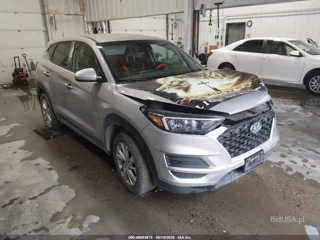 HYUNDAI HYUNDAI TUCSON SE