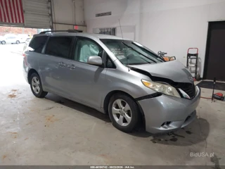 TOYOTA TOYOTA SIENNA LE V6 8 PASSENGER