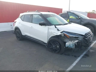 NISSAN NISSAN KICKS SR XTRONIC CVT