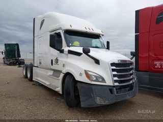FREIGHTLINER FREIGHTLINER NEW CASCADIA 126