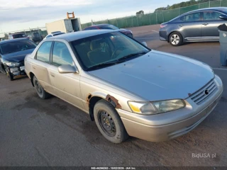 TOYOTA TOYOTA CAMRY LE