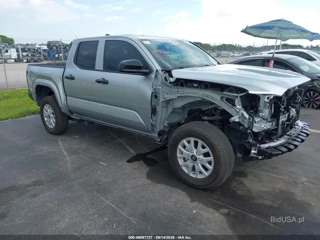 TOYOTA TOYOTA TACOMA SR