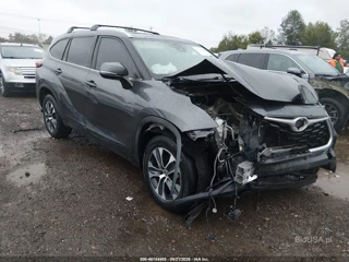 TOYOTA TOYOTA HIGHLANDER XLE
