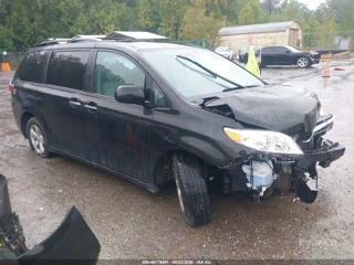 TOYOTA TOYOTA SIENNA LE