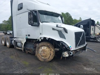 VOLVO VOLVO VNL
