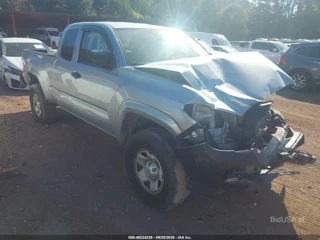 TOYOTA TOYOTA TACOMA SR