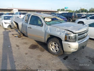 CHEVROLET CHEVROLET SILVERADO 1500 LT1