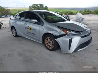 TOYOTA TOYOTA PRIUS LE