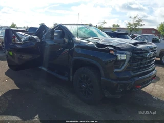 CHEVROLET CHEVROLET SILVERADO 2500HD 4WD  STANDARD BED LTZ
