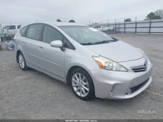 TOYOTA TOYOTA PRIUS V FIVE