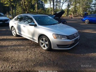 VOLKSWAGEN VOLKSWAGEN PASSAT 2.5L SE
