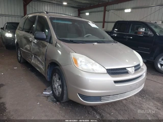 TOYOTA TOYOTA SIENNA LE