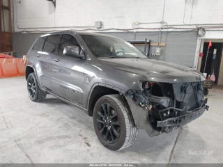 JEEP JEEP GRAND CHEROKEE LAREDO X 4X4