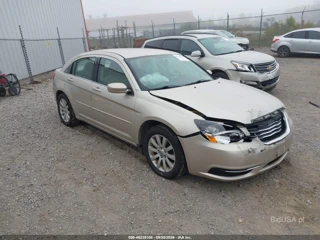 CHRYSLER CHRYSLER 200 TOURING