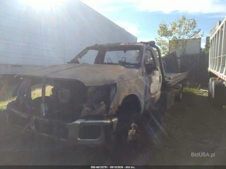 FORD FORD F-550 CHASSIS XLT