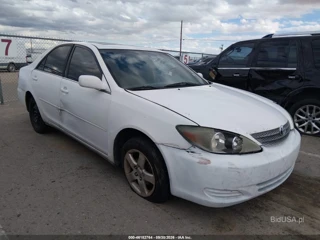 TOYOTA TOYOTA CAMRY SE