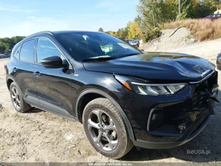 FORD FORD ESCAPE ST-LINE
