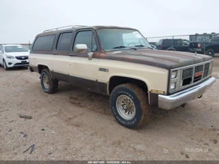 GMC SUBURBAN K2500