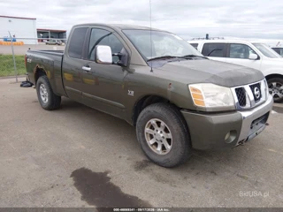NISSAN NISSAN TITAN SE