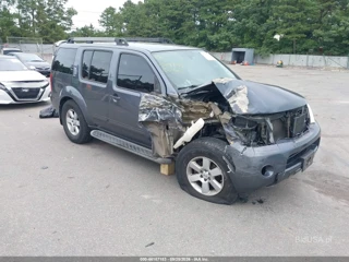 NISSAN NISSAN PATHFINDER SV