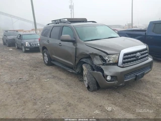 TOYOTA TOYOTA SEQUOIA SR5 5.7L V8