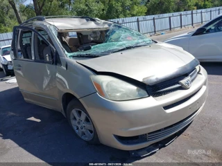 TOYOTA TOYOTA SIENNA LE