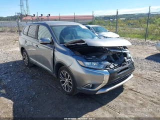 MITSUBISHI MITSUBISHI OUTLANDER SE