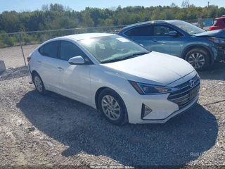 HYUNDAI HYUNDAI ELANTRA SE