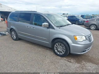 CHRYSLER CHRYSLER TOWN & COUNTRY TOURING-L