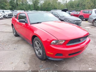 FORD FORD MUSTANG V6 PREMIUM