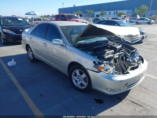 TOYOTA TOYOTA CAMRY SE