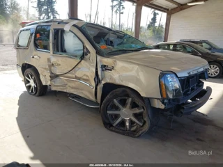 CADILLAC CADILLAC ESCALADE LUXURY