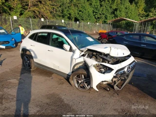 MERCEDES-BENZ MERCEDES-BENZ GLA 250 4MATIC