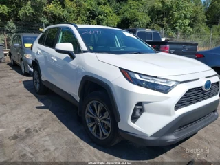 TOYOTA TOYOTA RAV4 HYBRID XLE PREMIUM