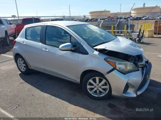 TOYOTA TOYOTA YARIS LE