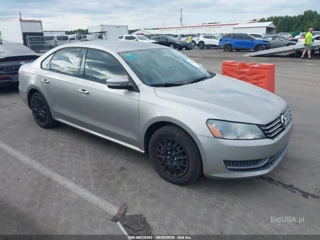 VOLKSWAGEN VOLKSWAGEN PASSAT 1.8T S