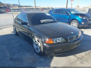 BMW 323I