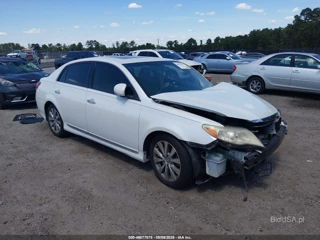 TOYOTA TOYOTA AVALON LIMITED